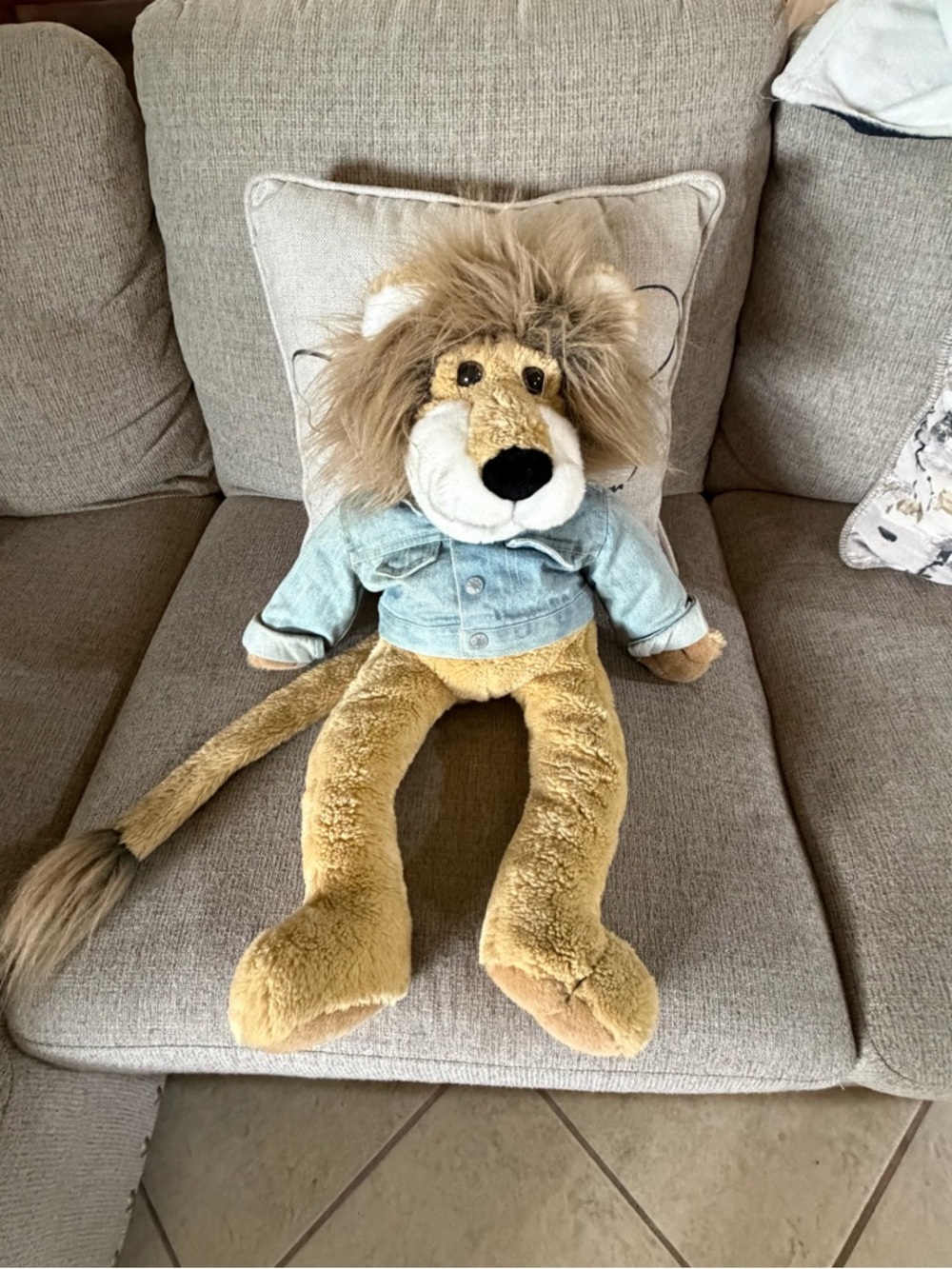 VTG Macys/Bullocks Rowland Lion Puppet Plush 24” Denim Jacket 1994